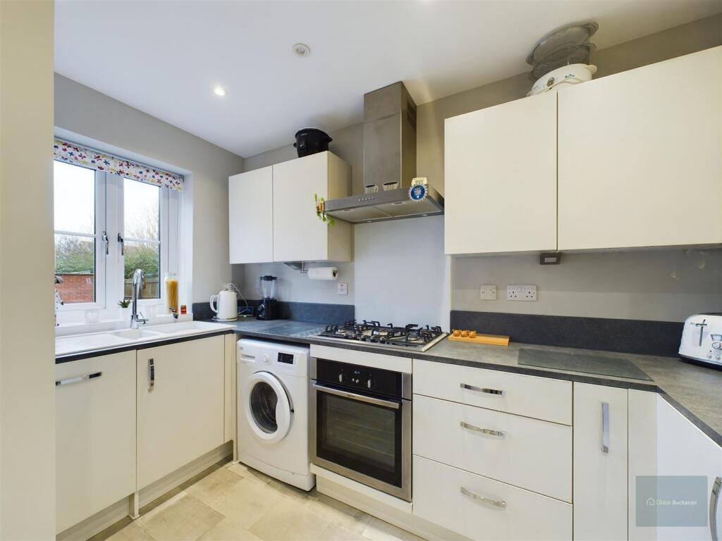 CAM02558G0-PR0117-ST