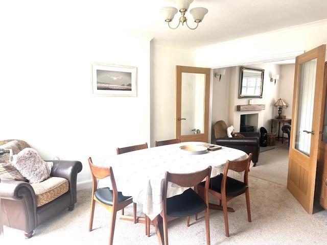 19 Collinsfield Dining.jpg