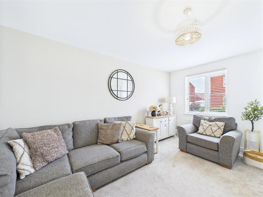 Beveridge Road, Anslow (11).jpg