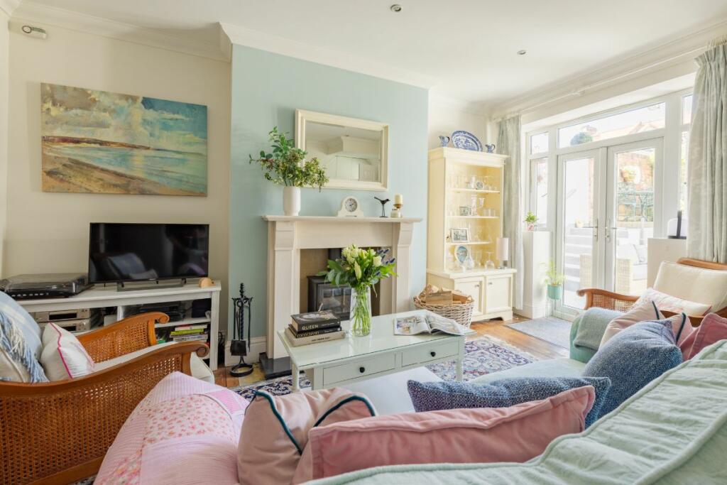 Owner's flat lounge