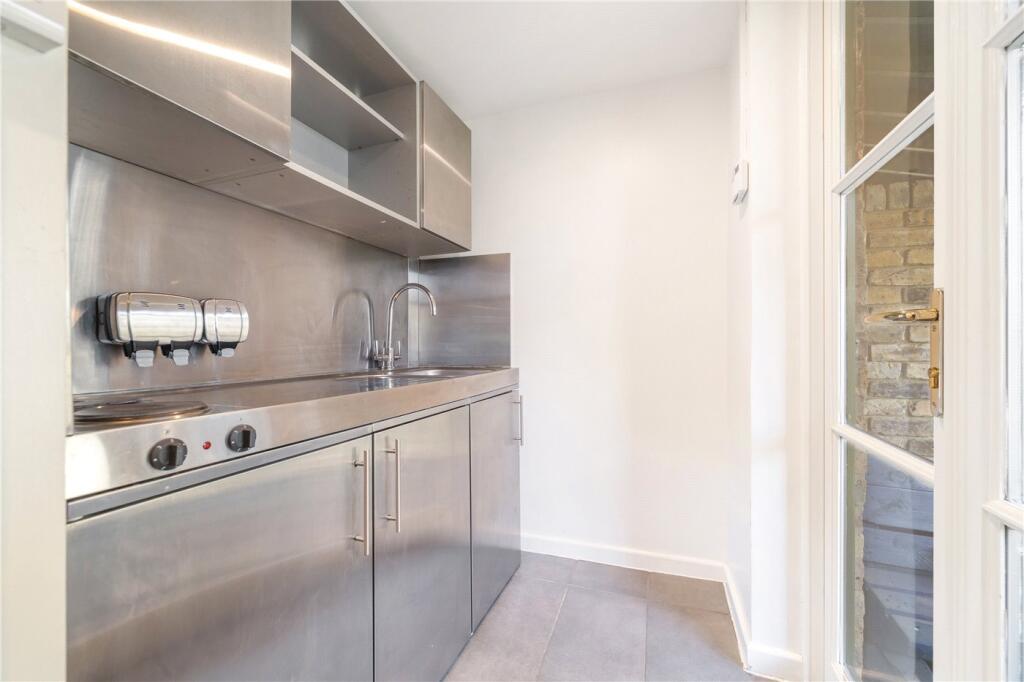 Kitchenette