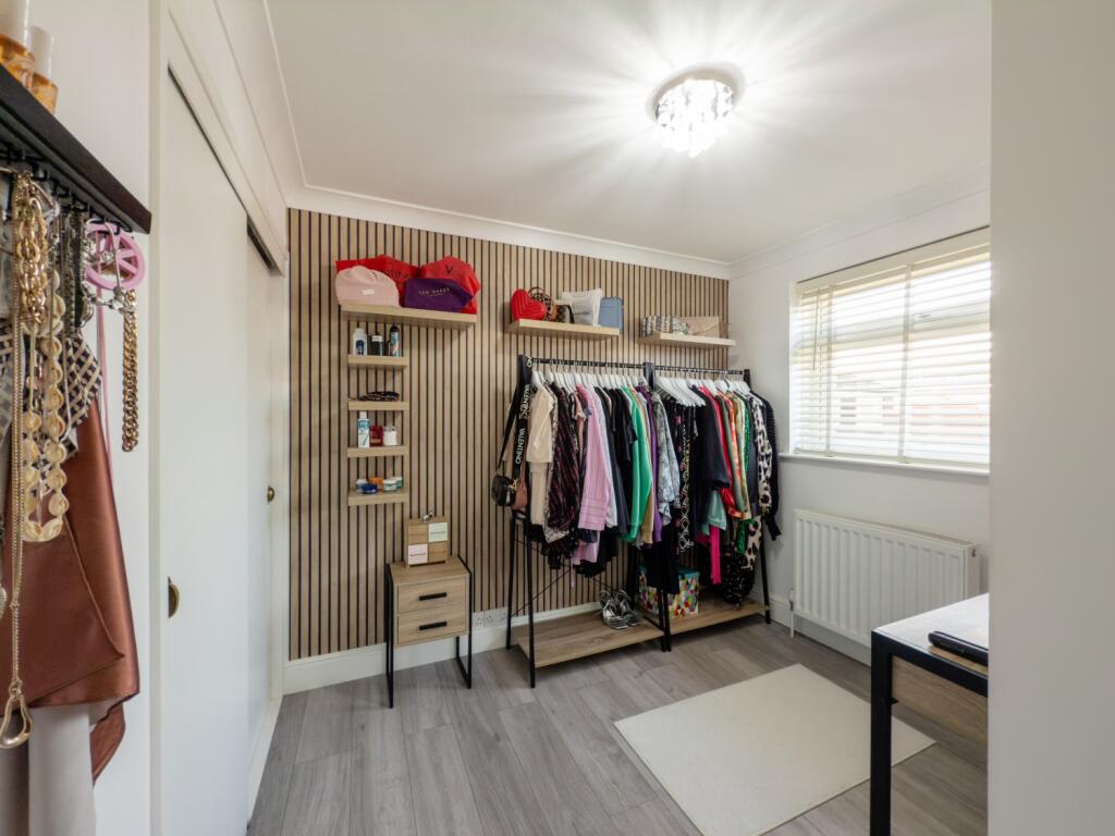 20250129111559 - IMG_3202 - 11 Treetops, Felixstow