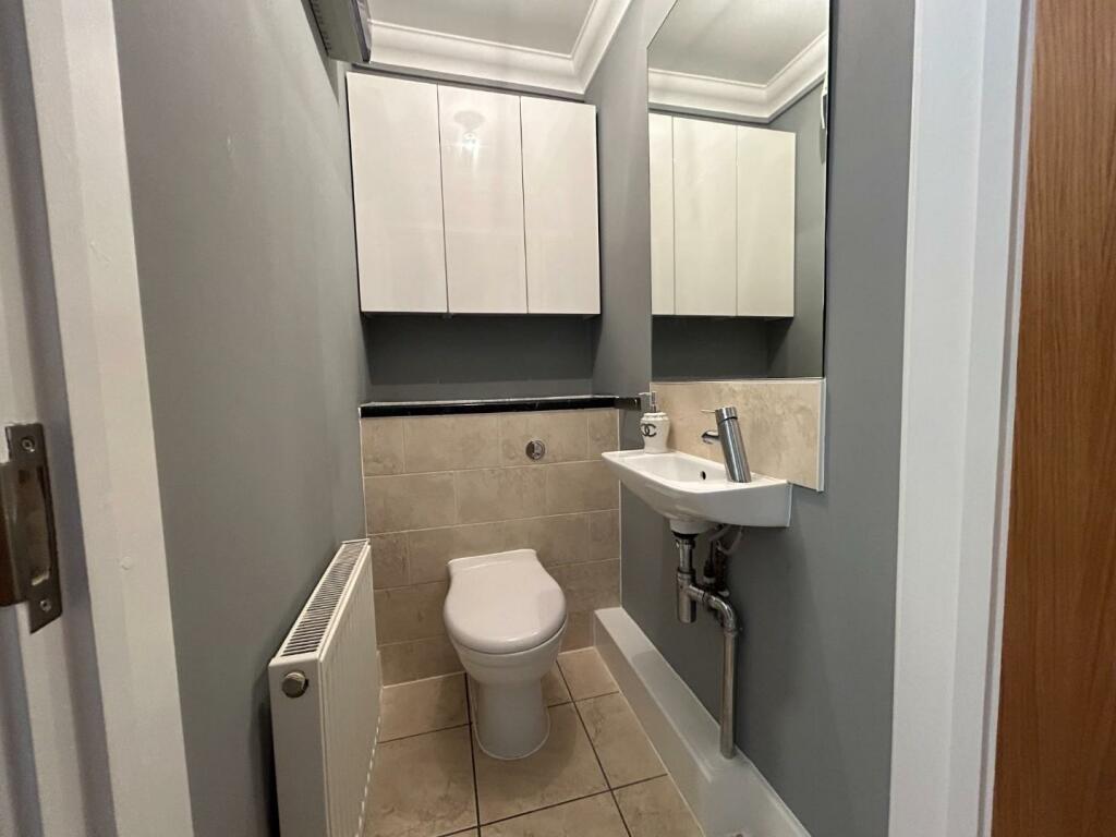 CLOAKROOM