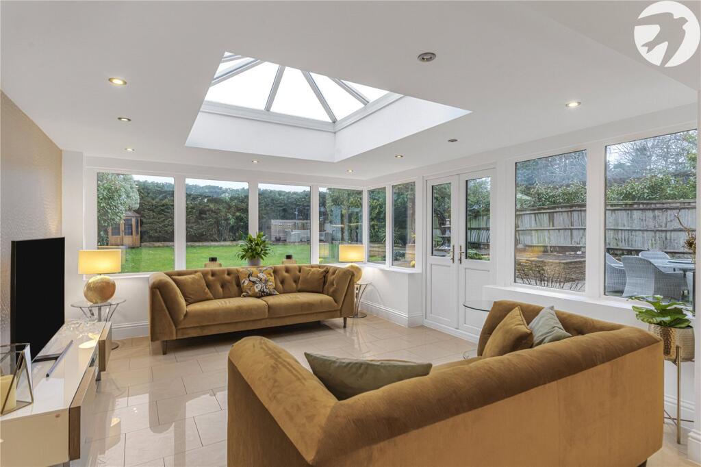 Kitchen/Conservatory