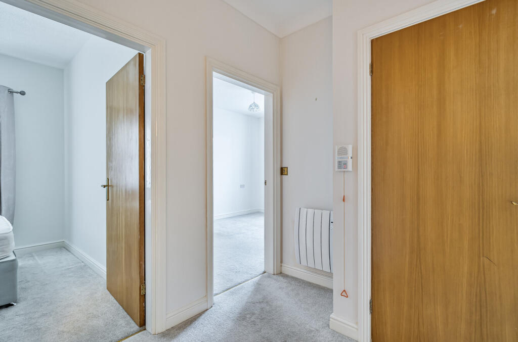 1329530-6-6888e53...