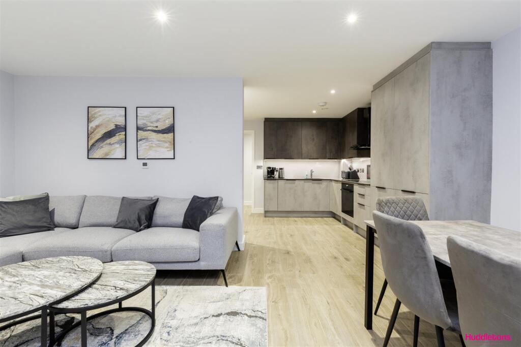 F2 Holecene Court -5.jpg