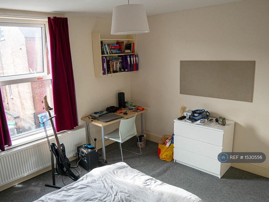 First Floor Front Bedroom