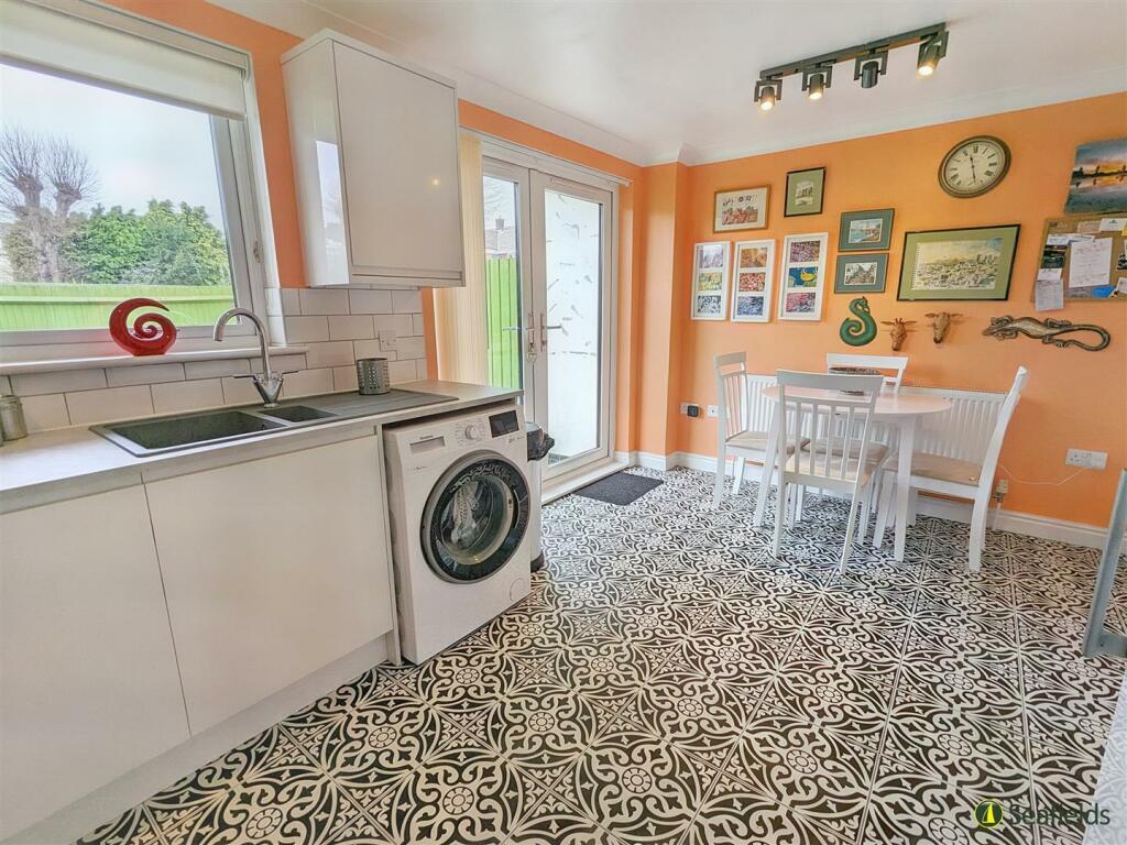 Kitchen Diner.jpg