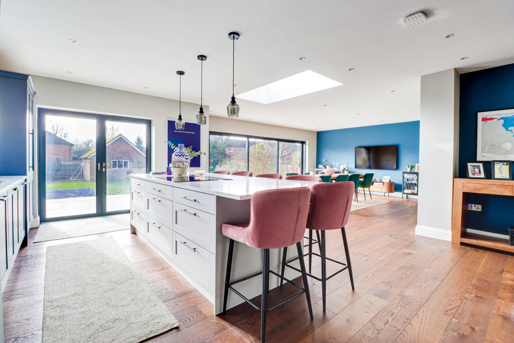 Kitchen/dining