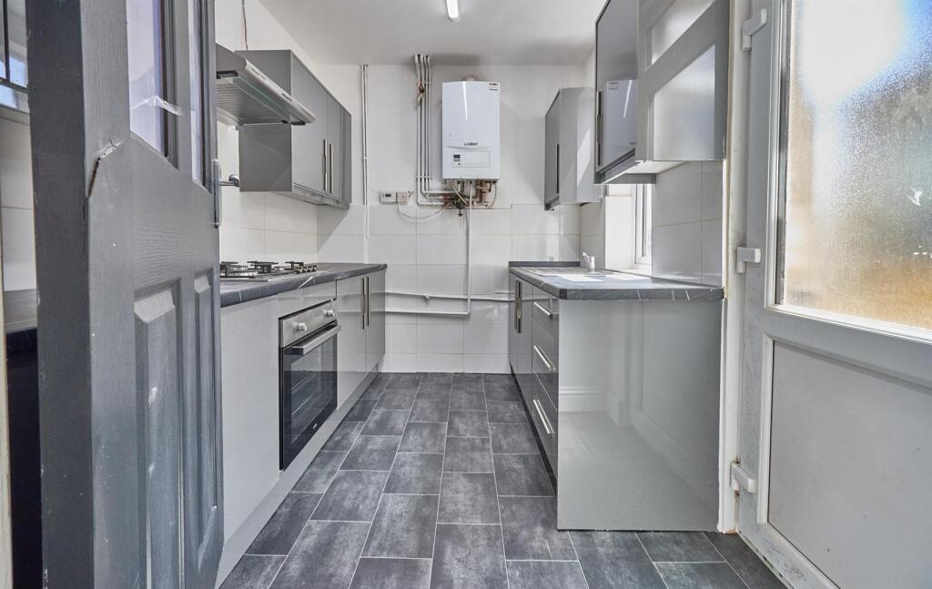 REFITTED KITCHEN TO REAR