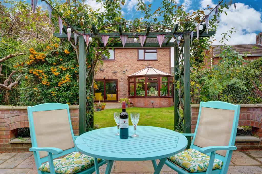 8 Lambert Rd (13).jpg