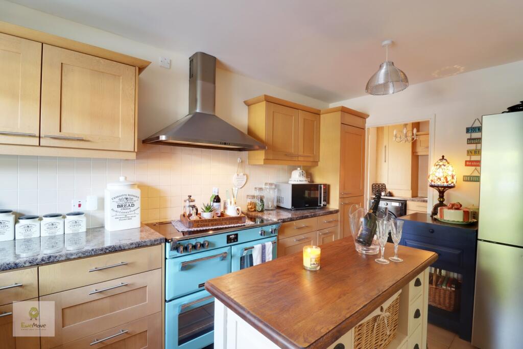 Kitchen utilty
