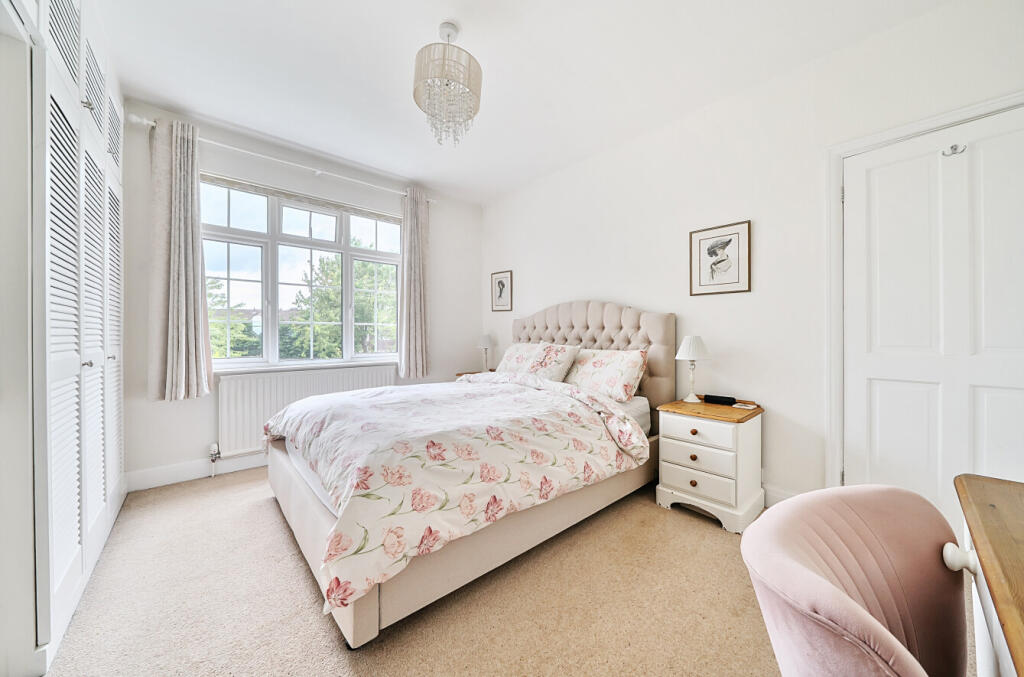 1303308-13-684084...