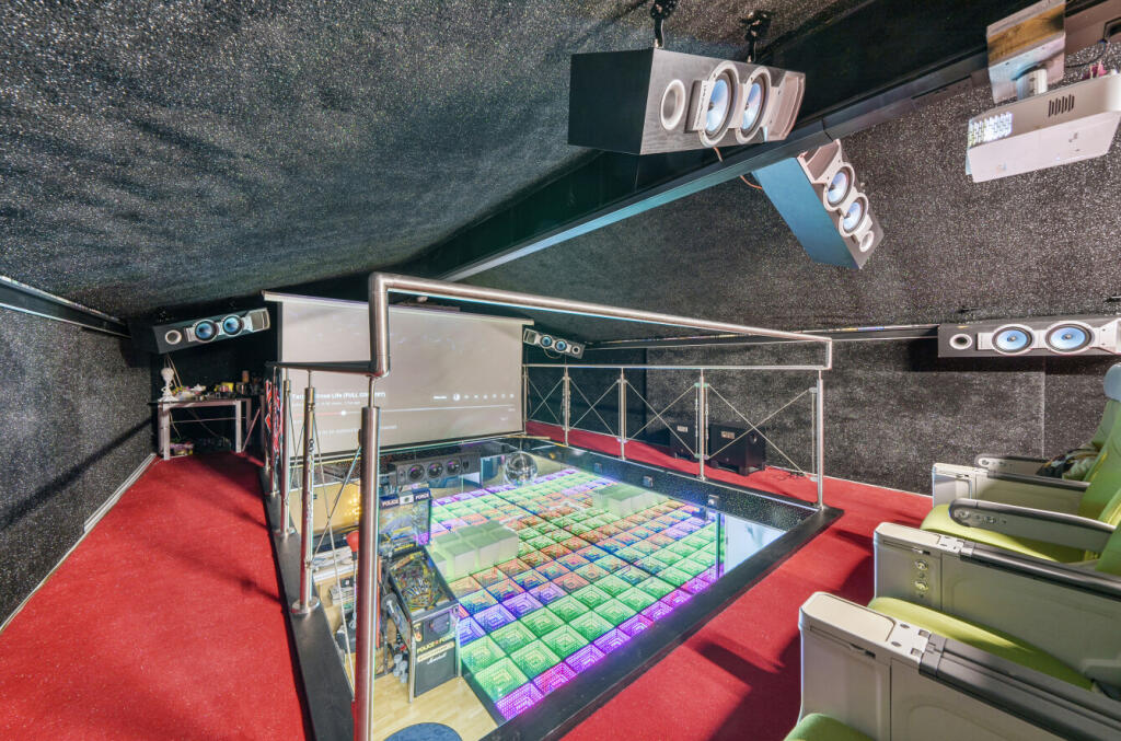 1314667-3-685c2ec...