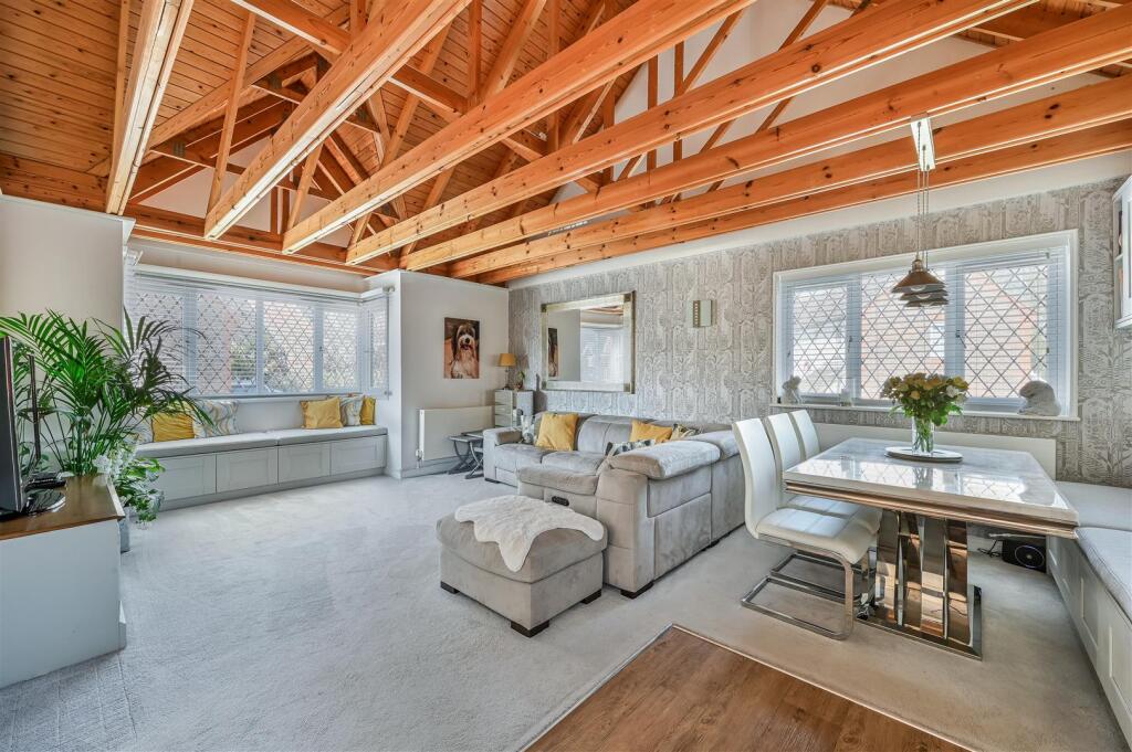 OSPREY CLOSE, 4-22.jpg