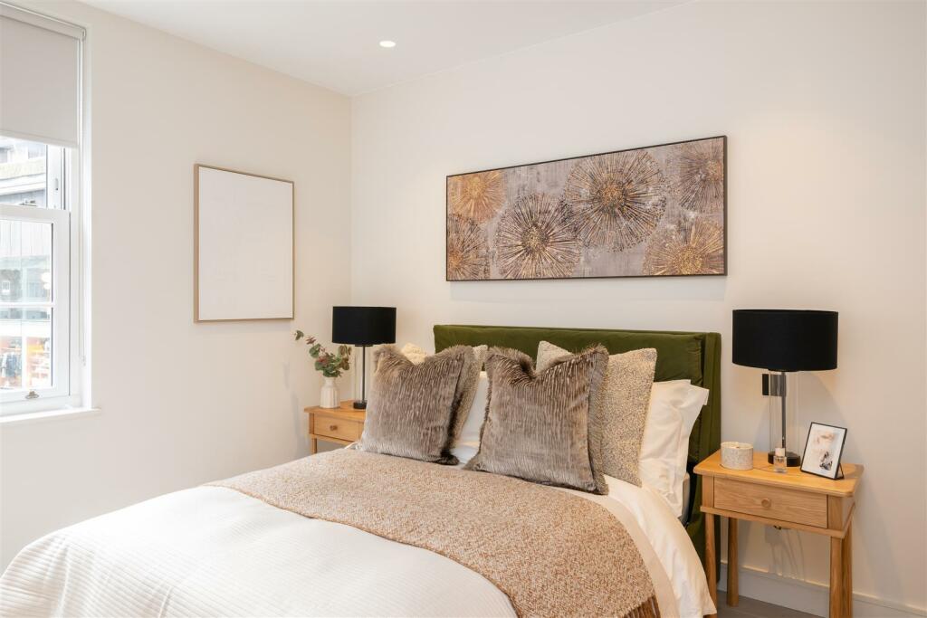 98A Draycott Avenue Hi-19.jpg