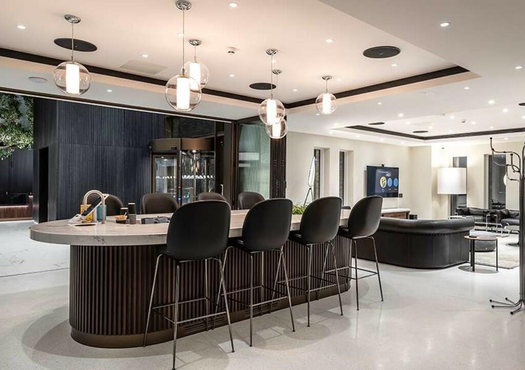 Crown-Street-Vict...