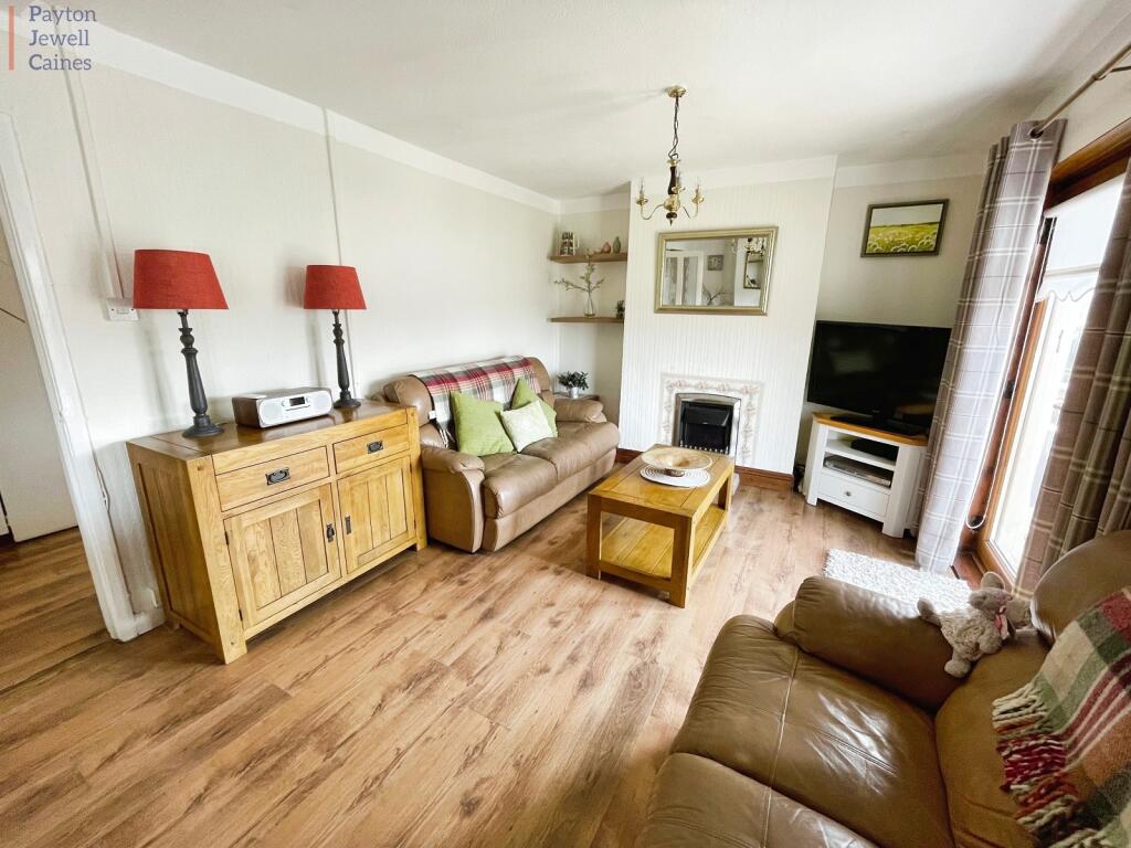 Open Plan Lounge/Diner