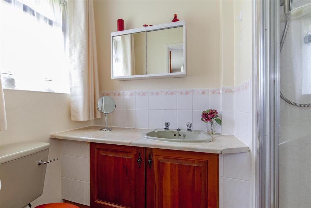 En Suite-1.jpg