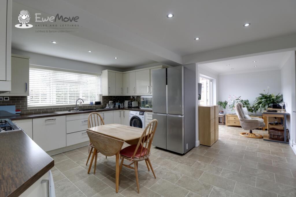 Kitchen Diner a