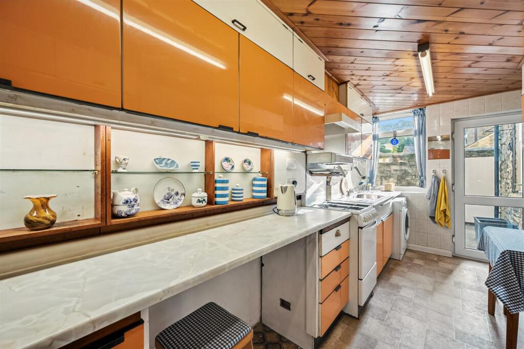 Saxton Mee Brookside 0031.jpg