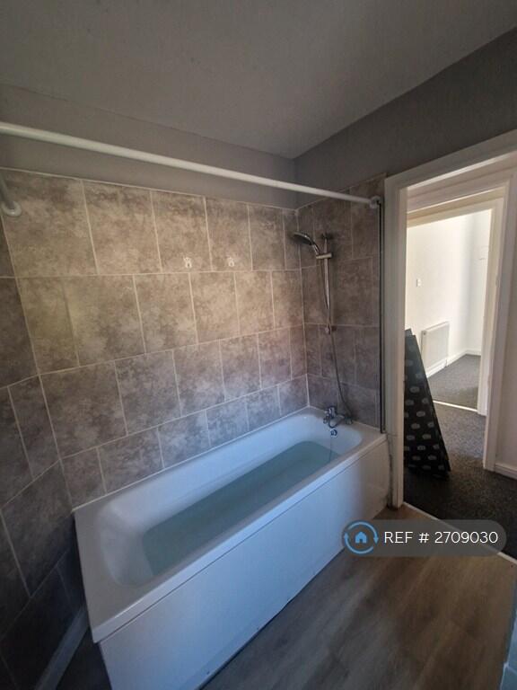 Bath / Shower
