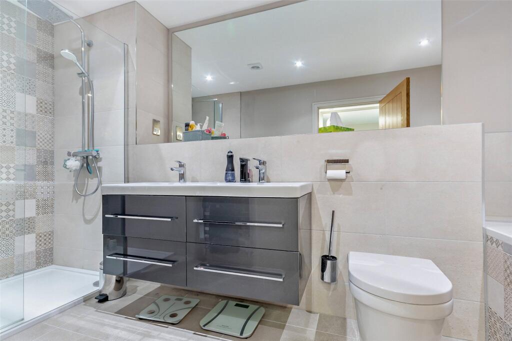 Lavish Ensuite