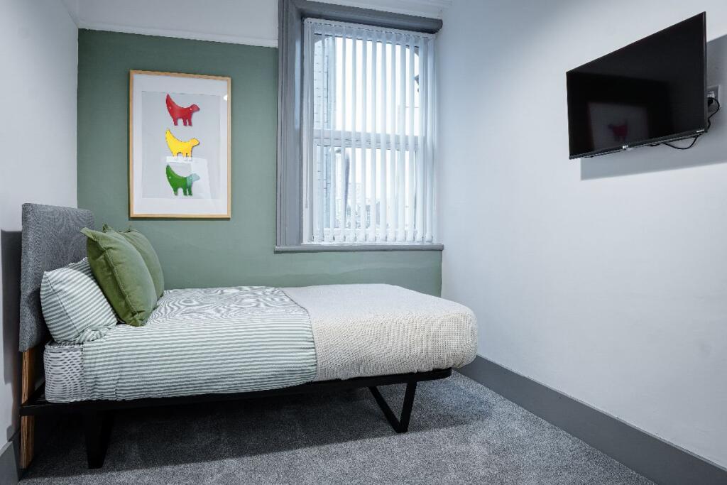 Bed 6