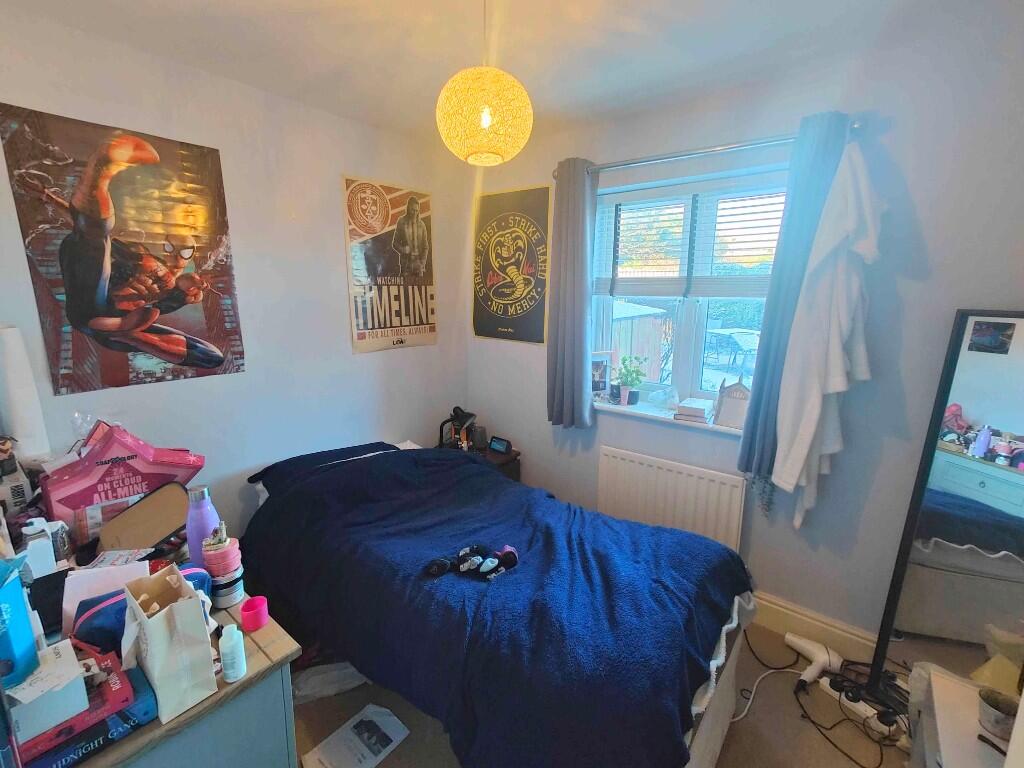 9 Larkfield Court, Brighouse, HD6 1AW