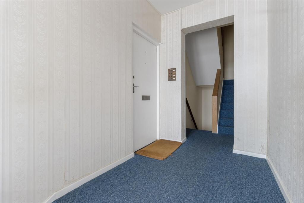 communal entrance.jpg