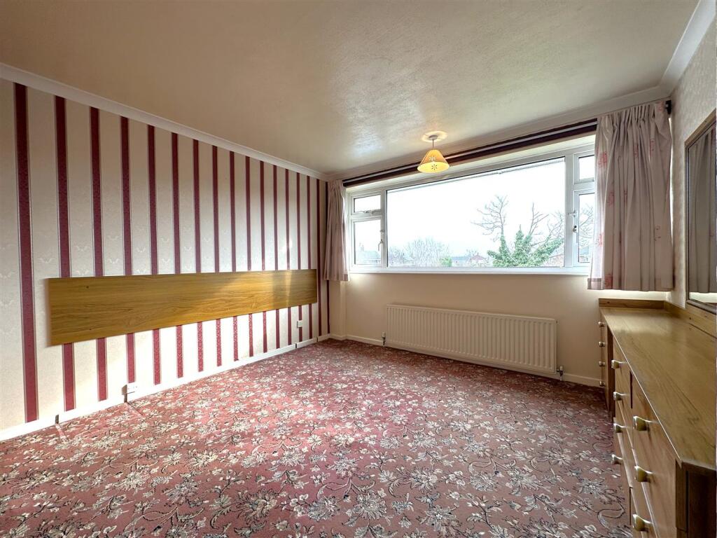 Master Bedroom 477