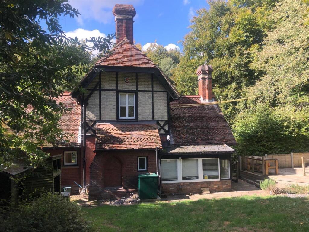 The LodgeRear.jpg