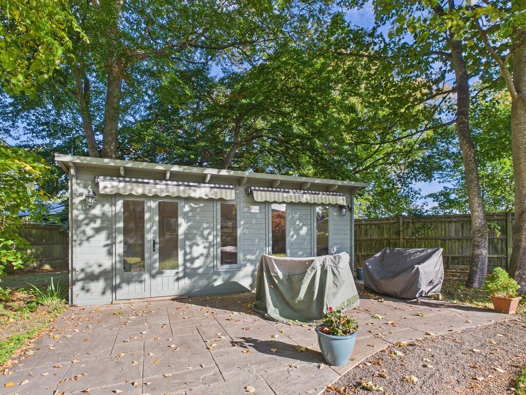 CAM05068G0-PR0054...