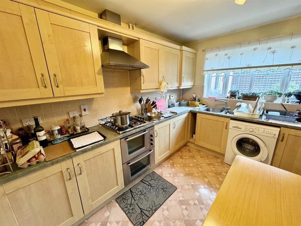 Fitted Kitchen