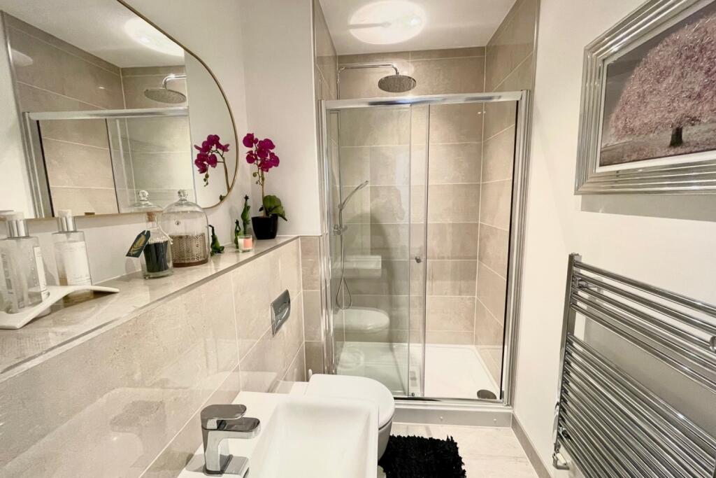 DOWNSTAIRS SHOWER ROOM