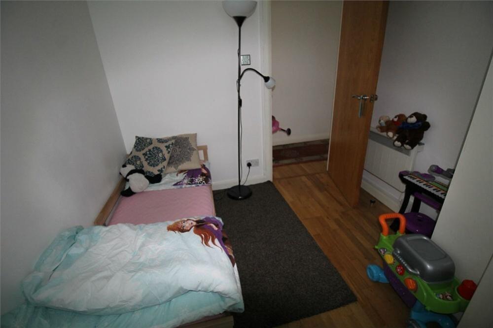 bedroom2