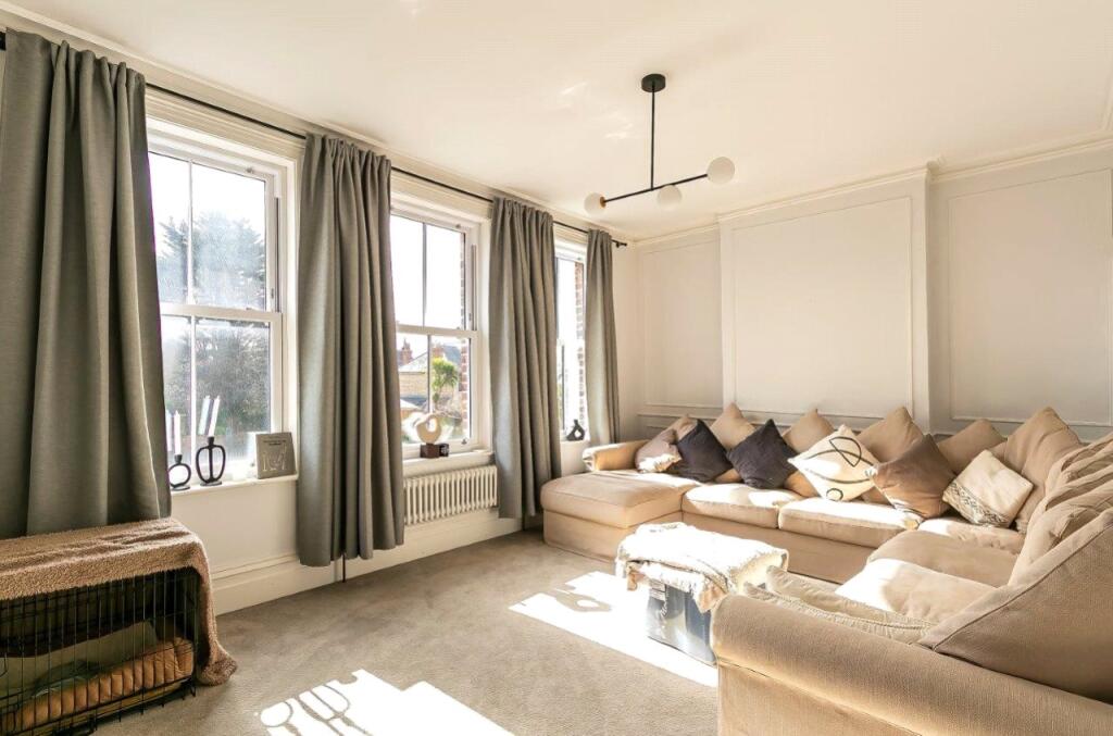 Upstairs Lounge