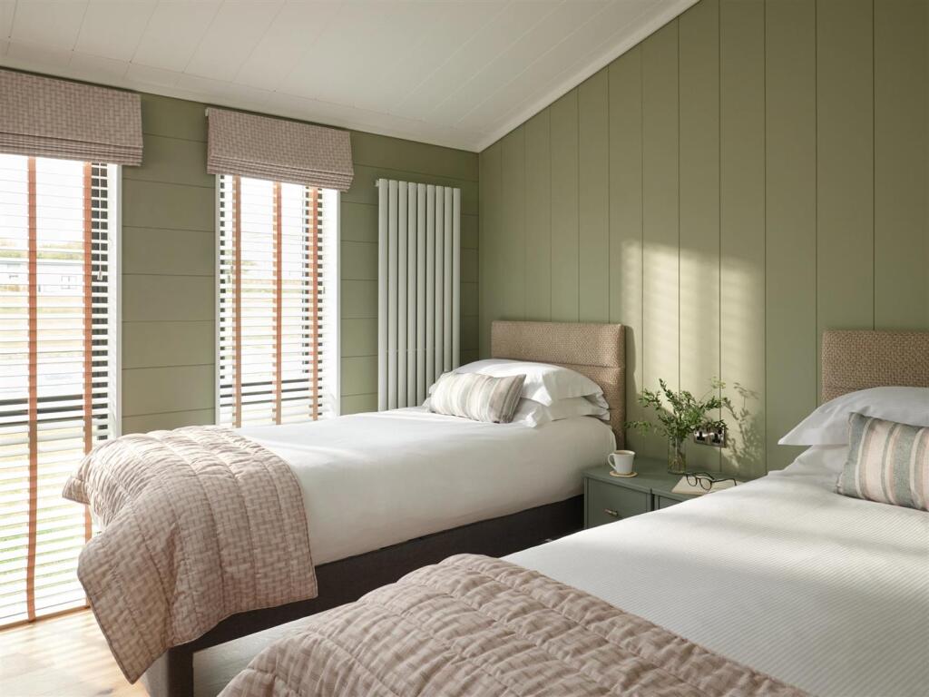 The Beachfront - Guest Bedroom