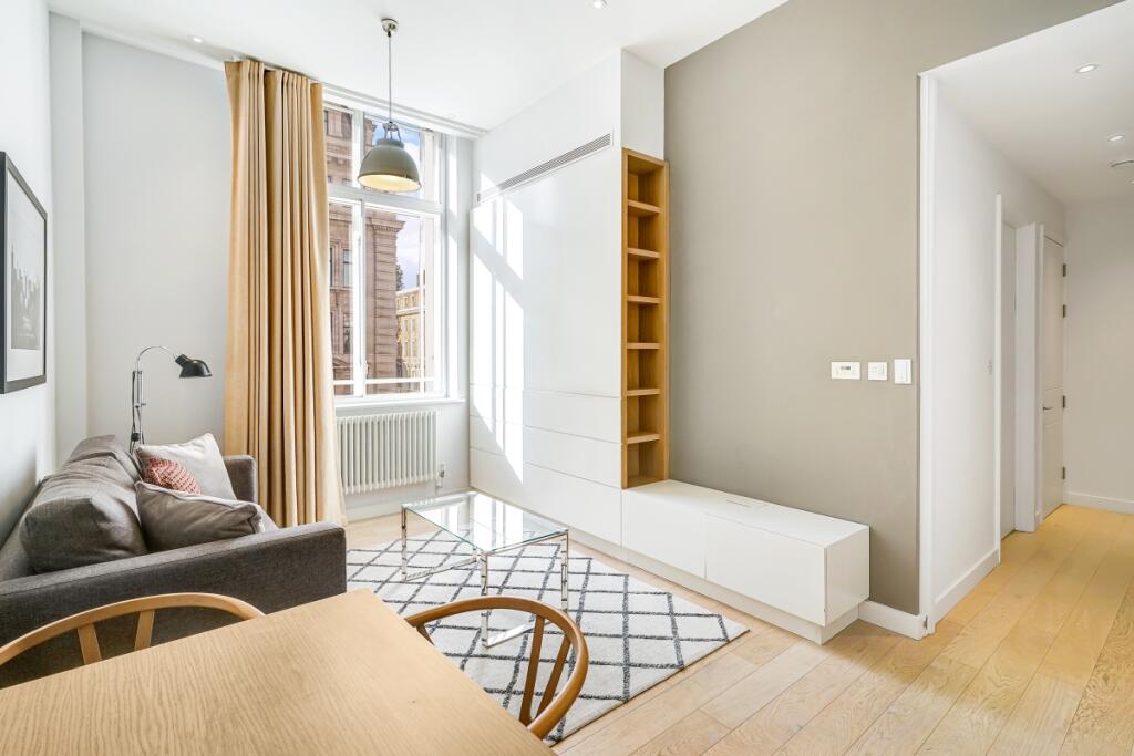 Crown Estate Flat...