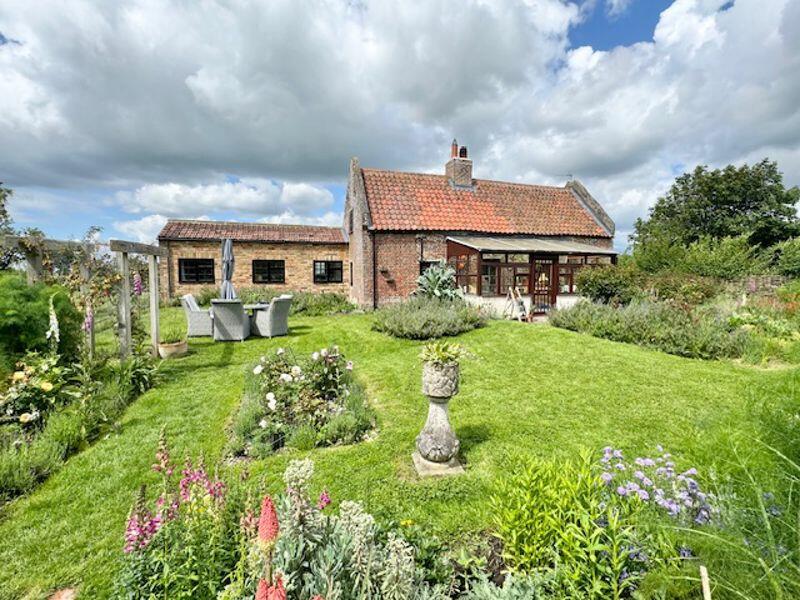 Rear elevation view 2