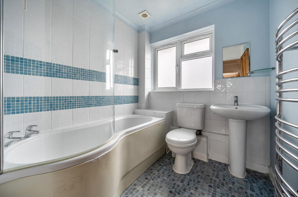 1393704126942ab8fe97c0