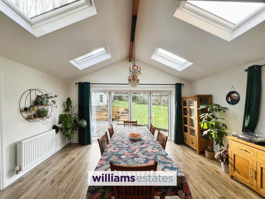 Open Plan Dining Room