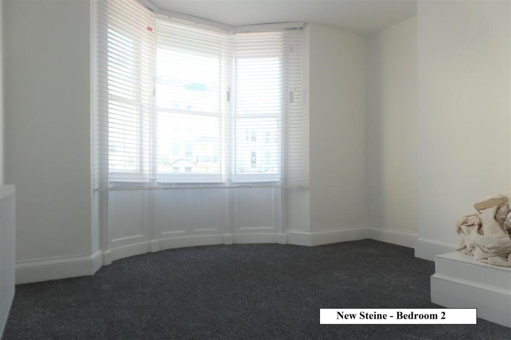 Bedroom 2.JPG