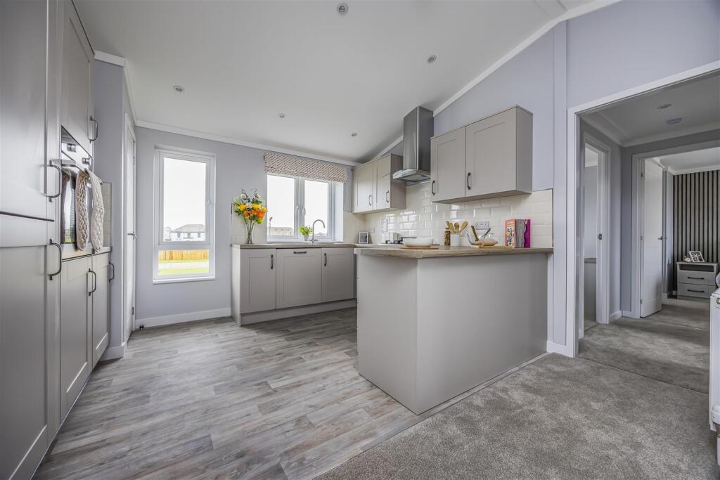 Plot 26 Littlehampton Marina-PorticoMarketing-23.j