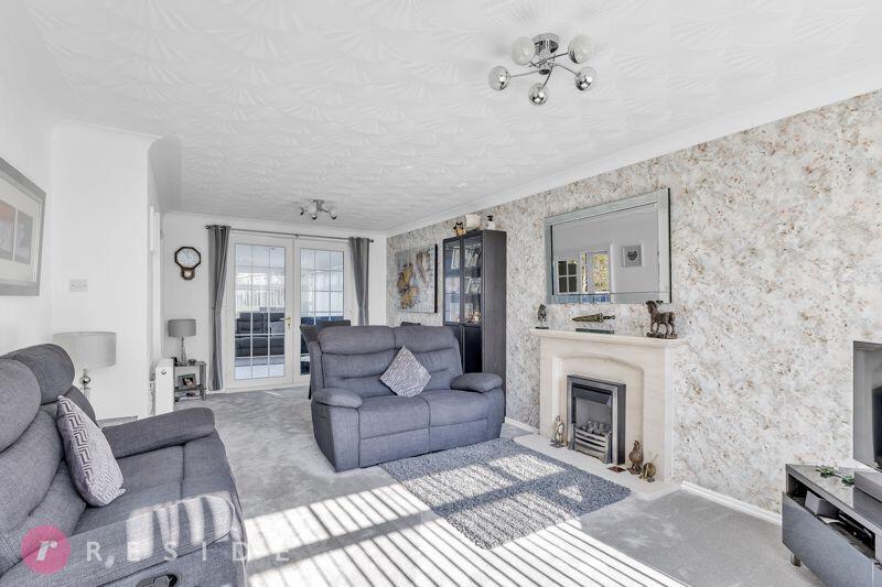 Lounge / Dining Room