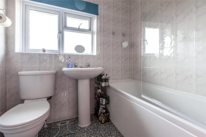 Kelso Drive Bathroom.jpeg