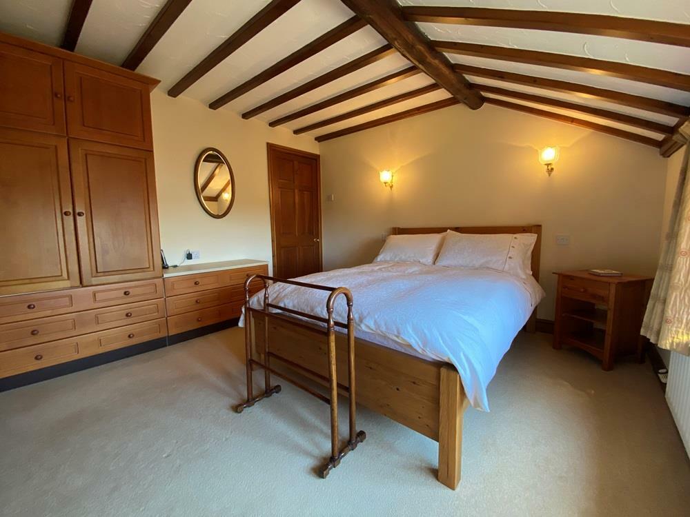 bed4 (2).JPG