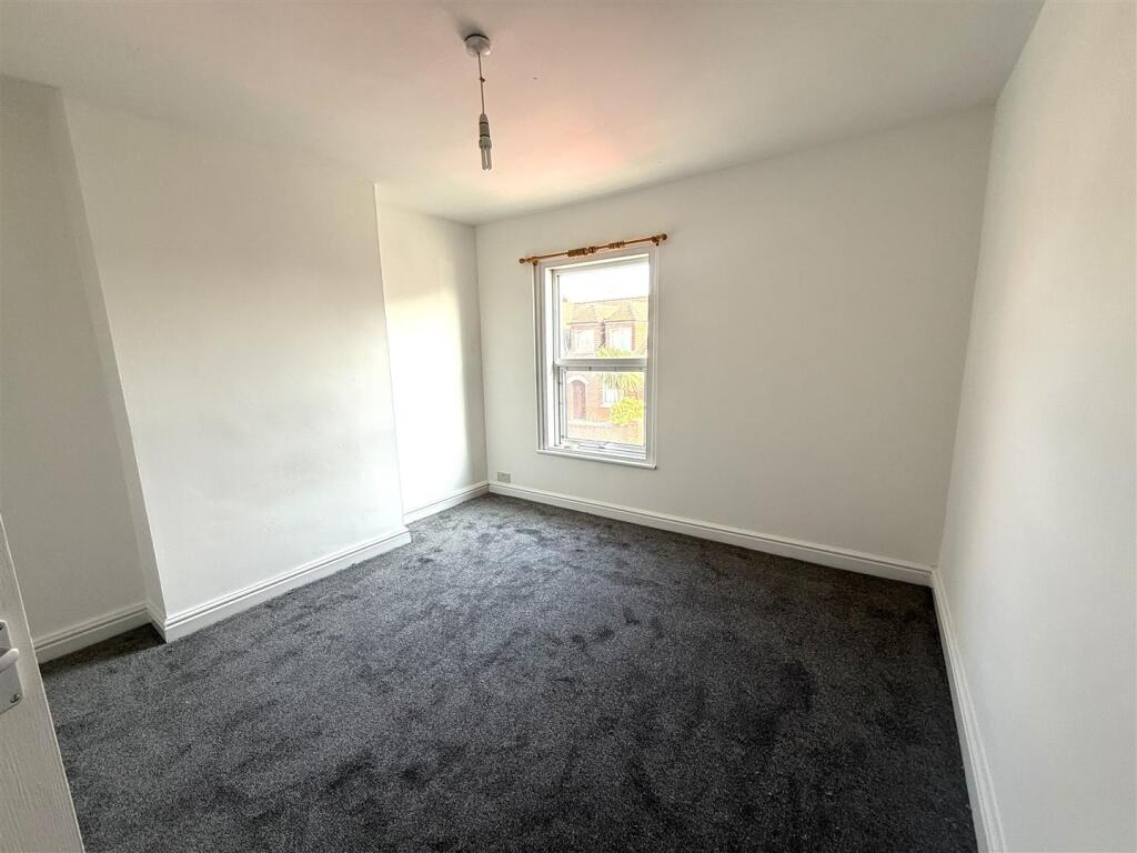 5 heath new bed 2.jpeg