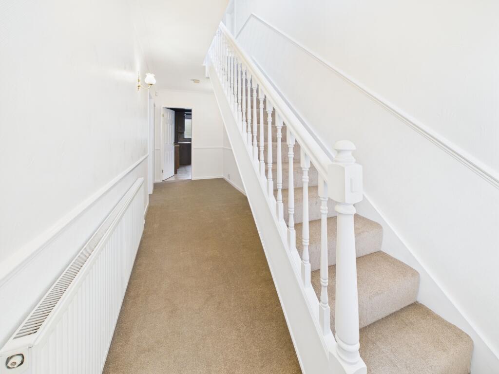 CAM02093G0-PR0066-STILL012