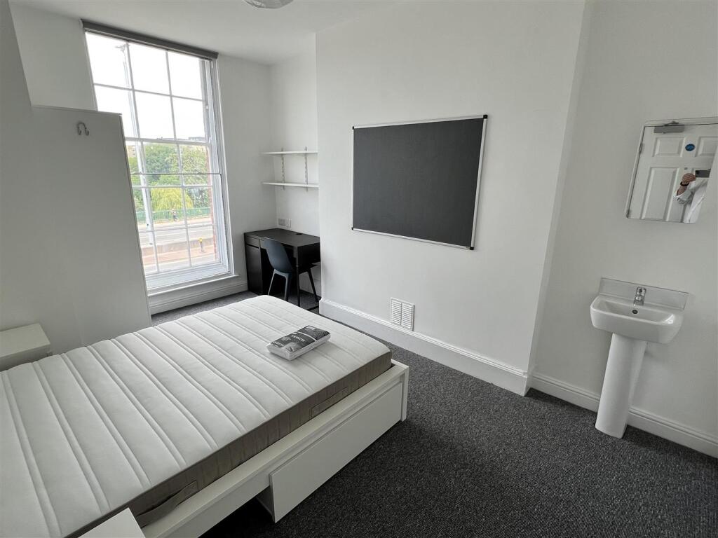 Room 5